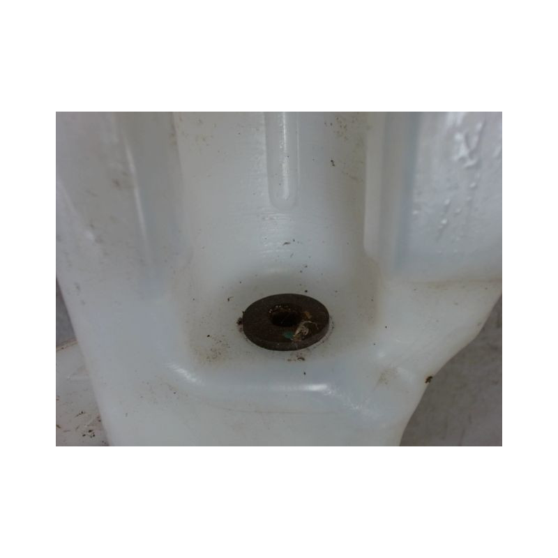 RESERVOIR LAVE-GLACE AVANT FIAT 500X