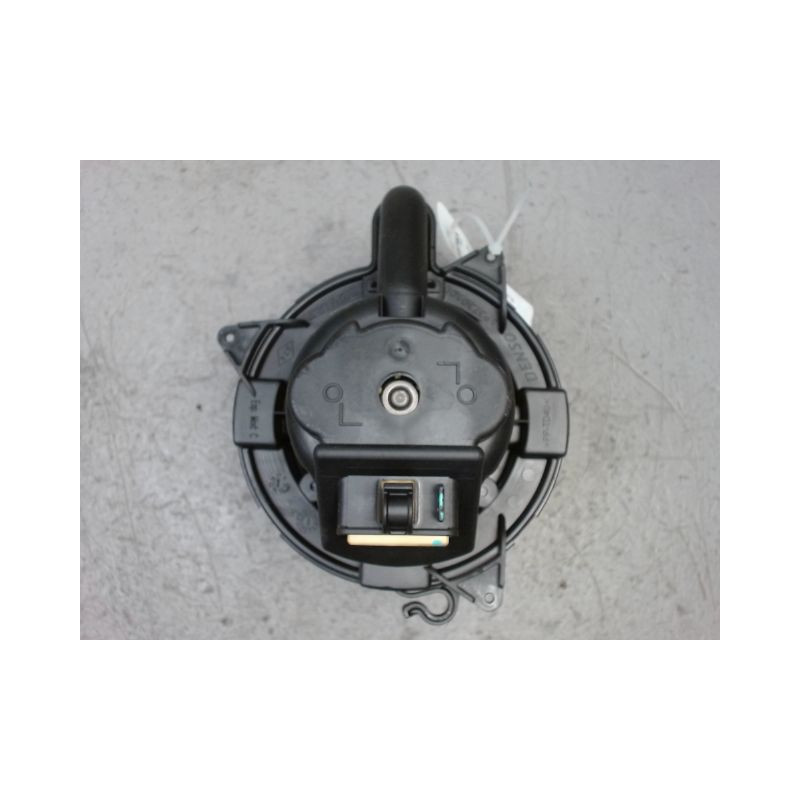 MOTEUR VENTILATEUR CHAUFFAGE DACIA SANDERO