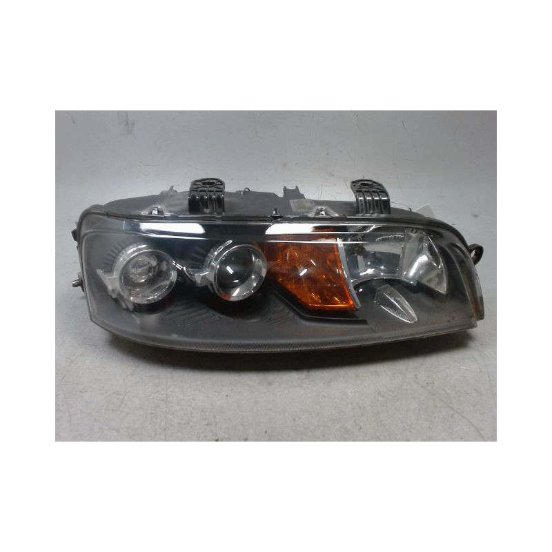 PHARE DROIT FIAT PUNTO 2003-