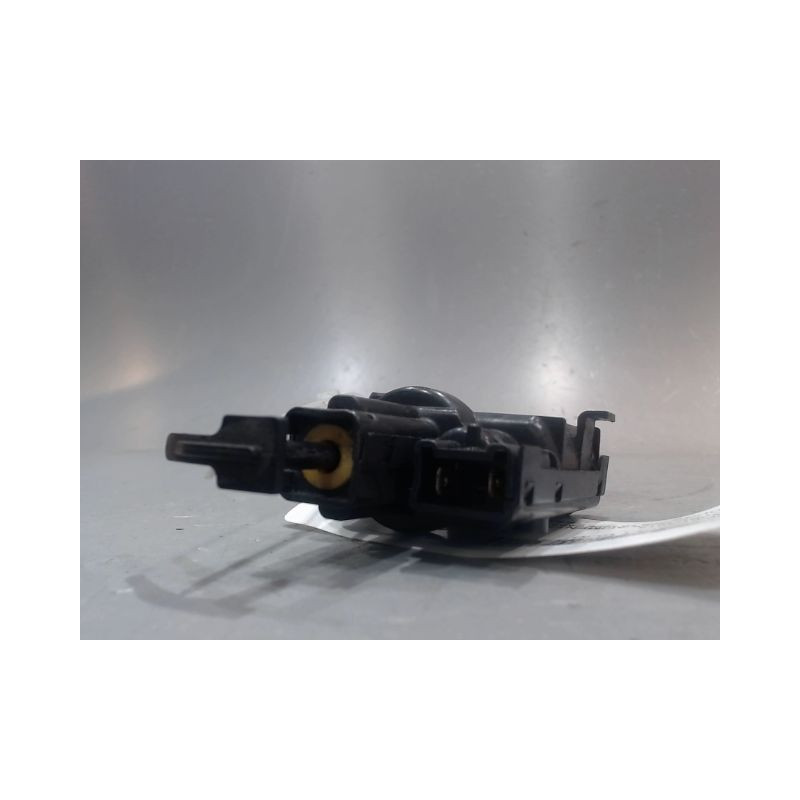ACTIONNEUR TRAPPE CARBURANT RENAULT CLIO