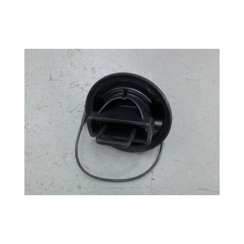 BOUCHON RESERVOIR A CARBURANT RENAULT CLIO