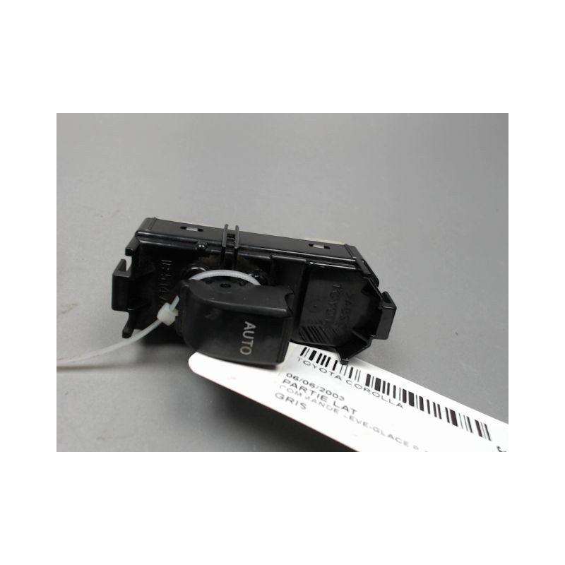 COMMANDE LEVE-GLACE PORTE AVD TOYOTA COROLLA