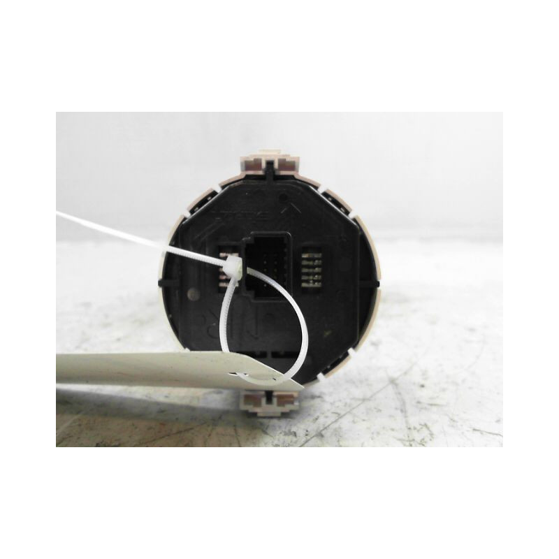 BOUTON DE WARNING TOYOTA YARIS II 2010-