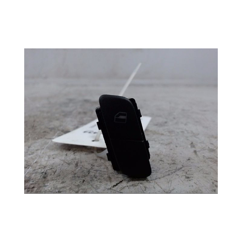 COMMANDE LEVE-GLACE PORTE AVD VOLKSWAGEN POLO 2009-
