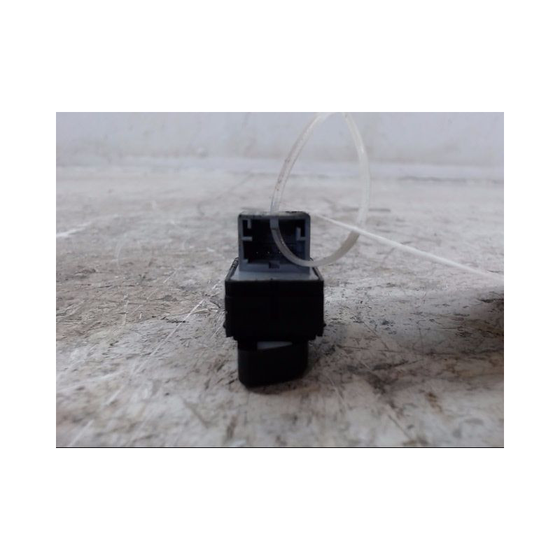 COMMANDE LEVE-GLACE PORTE AVD VOLKSWAGEN POLO 2009-