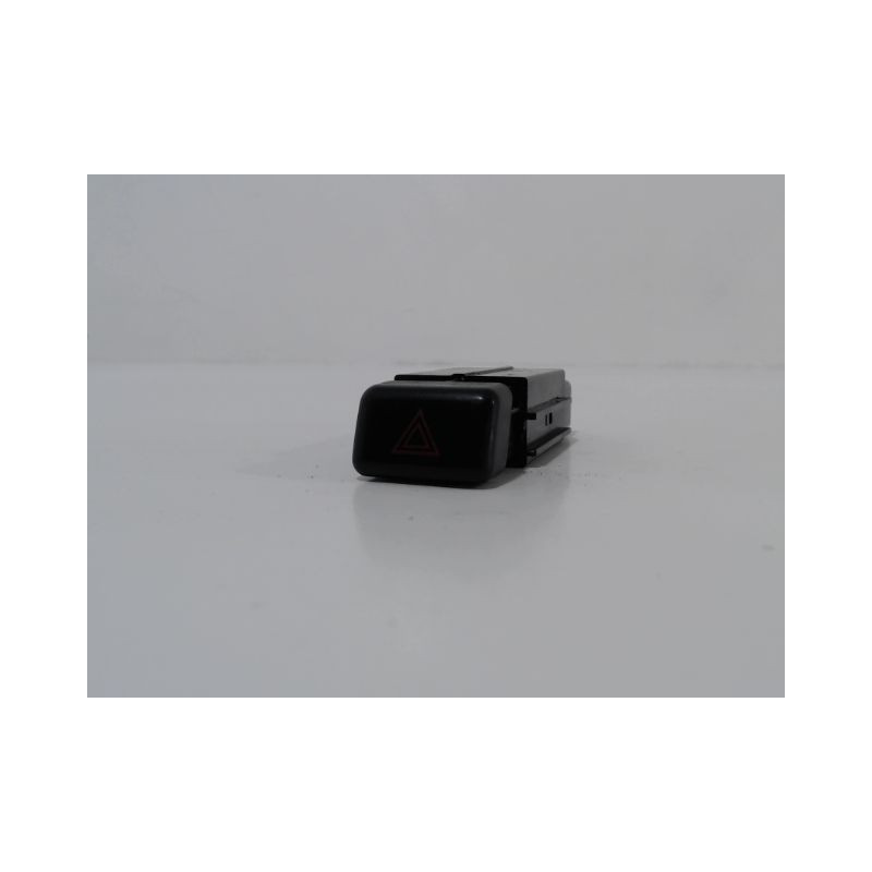 BOUTON DE WARNING TOYOTA HI-ACE