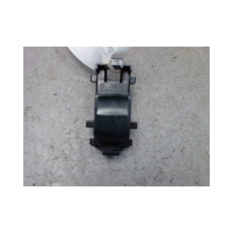 COMMANDE LEVE-GLACE PORTE AVD TOYOTA AURIS 2007-