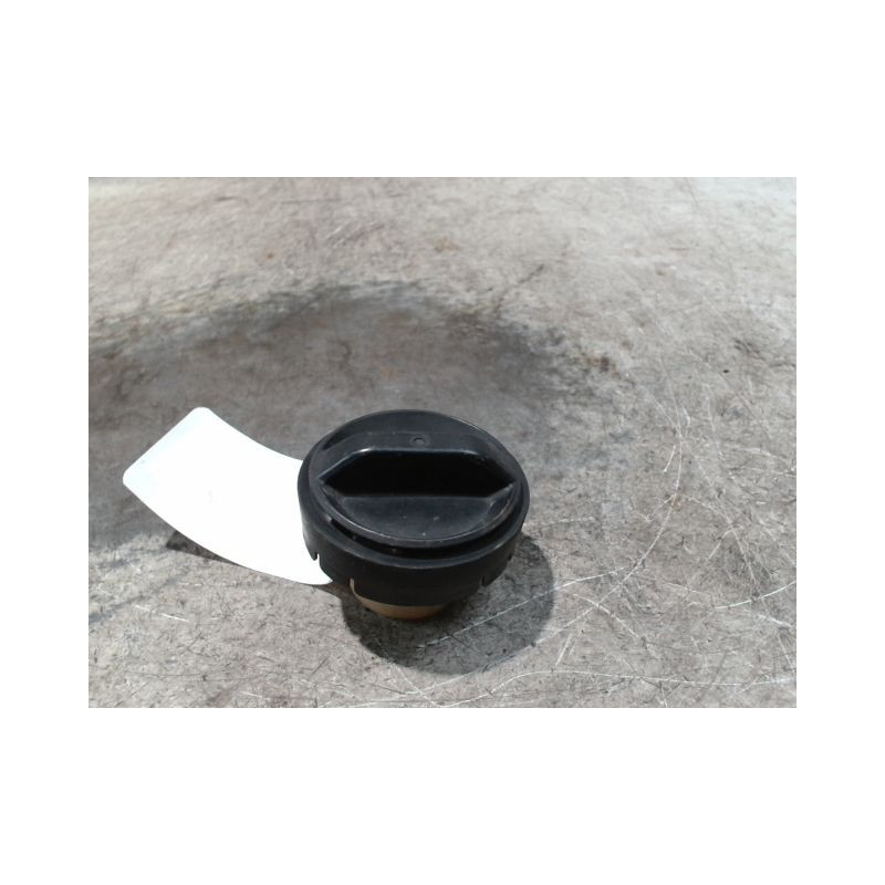 BOUCHON RESERVOIR A CARBURANT TOYOTA YARIS 2003-