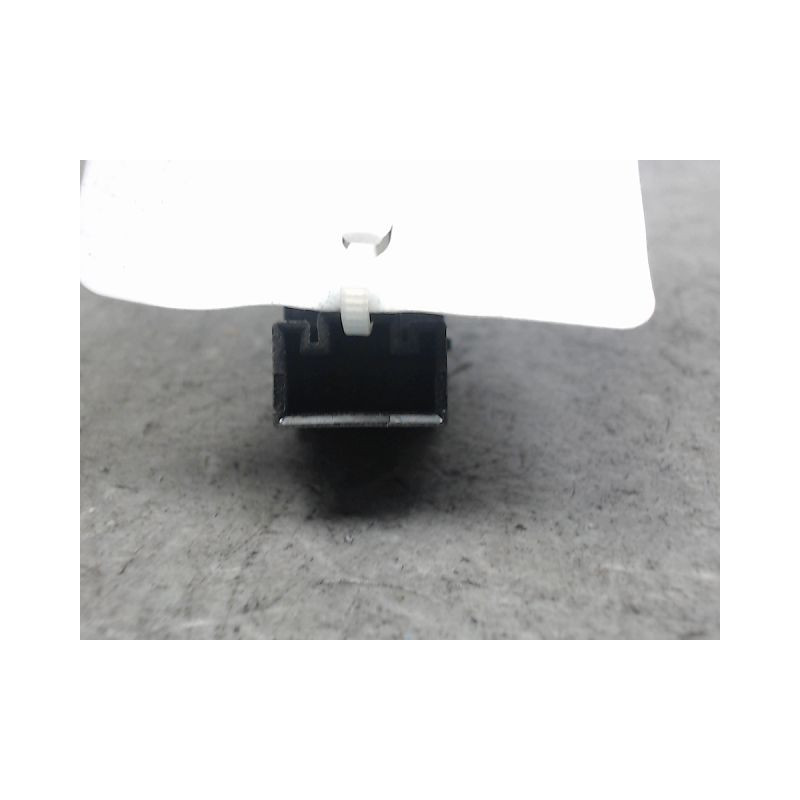 COMMANDE LEVE-GLACE PORTE ARD VOLKSWAGEN TOUAREG