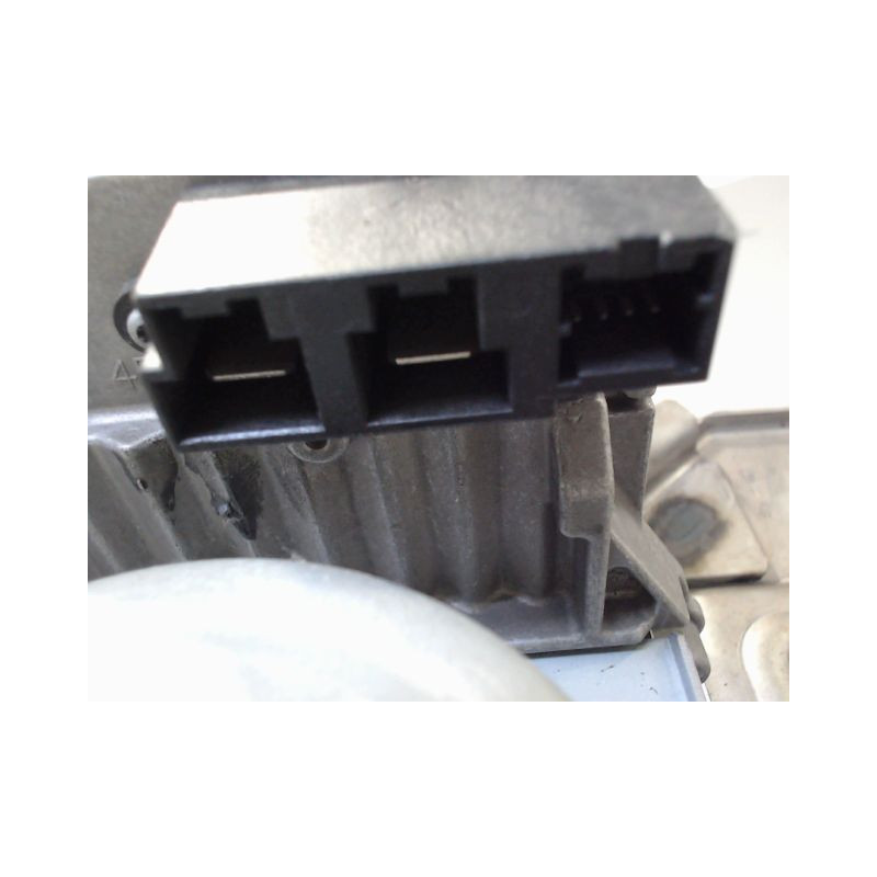 COLONNE DE DIRECTION ASSISTEE RENAULT CLIO III 2007-