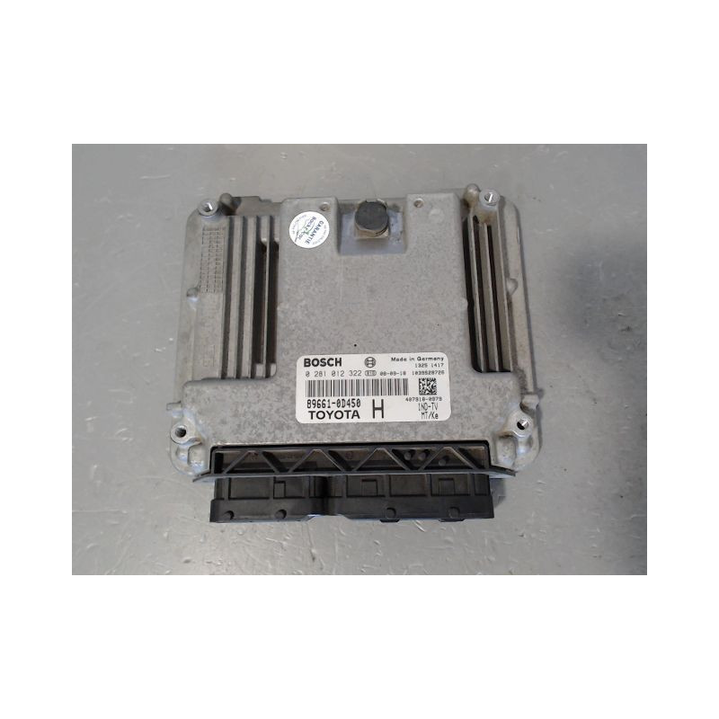 CALCULATEUR MOTEUR TOYOTA YARIS