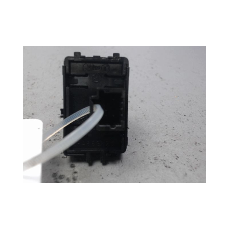COMMANDE LEVE-GLACE PORTE AVD RENAULT MEGANE