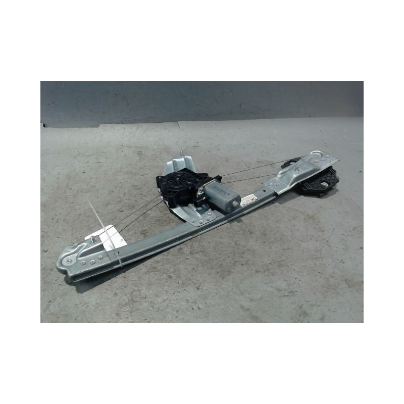 MECANISME+MOTEUR LEVE-GLACE AVANT DROIT DACIA SANDERO 2008-