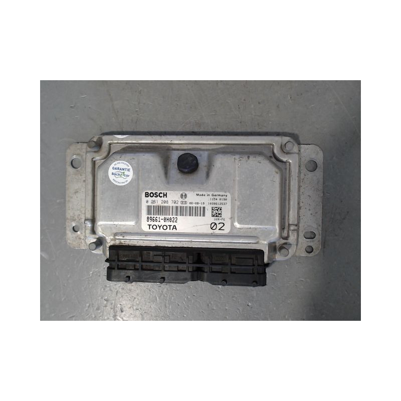 CALCULATEUR MOTEUR PEUGEOT 107 5P