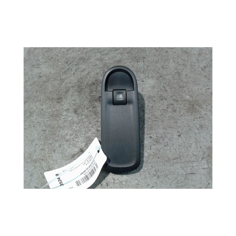 COMMANDE LEVE-GLACE PORTE AVD DACIA DUSTER 2010-