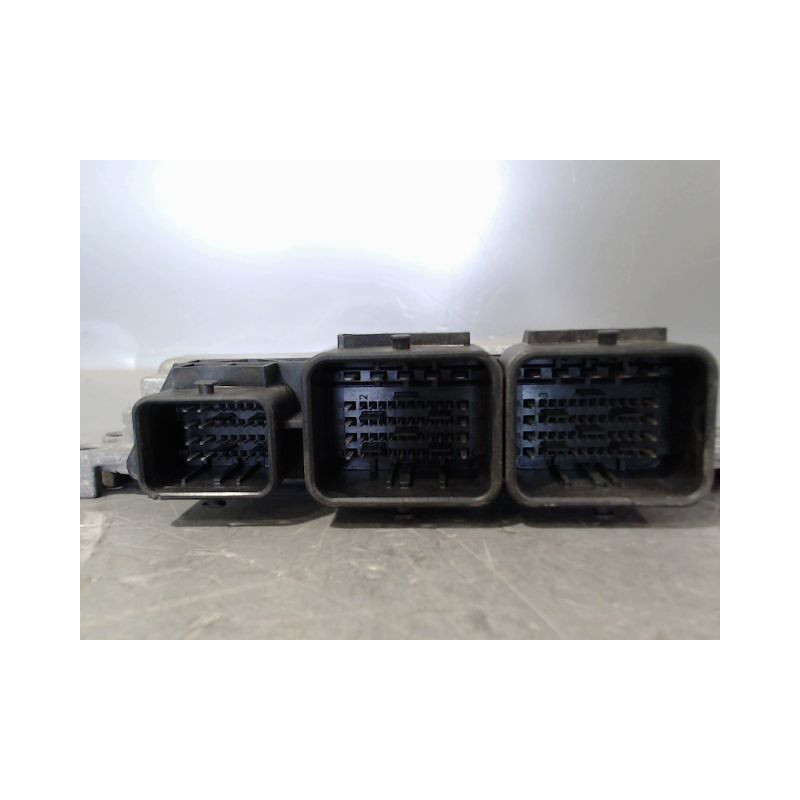 CALCULATEUR MOTEUR PEUGEOT 207 5P