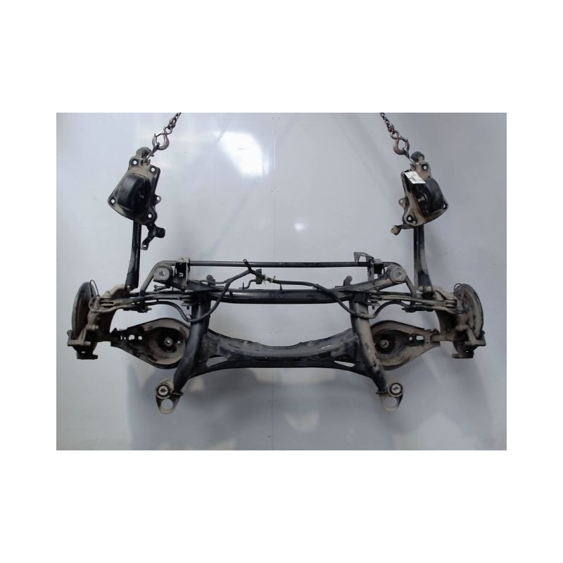 TRAIN ARRIERE VOLVO XC40
