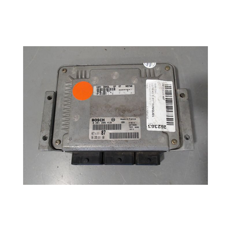 CALCULATEUR MOTEUR PEUGEOT 607