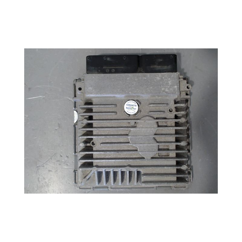 CALCULATEUR MOTEUR SEAT LEON
