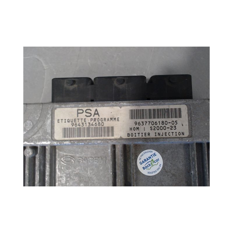 CALCULATEUR MOTEUR PEUGEOT 206