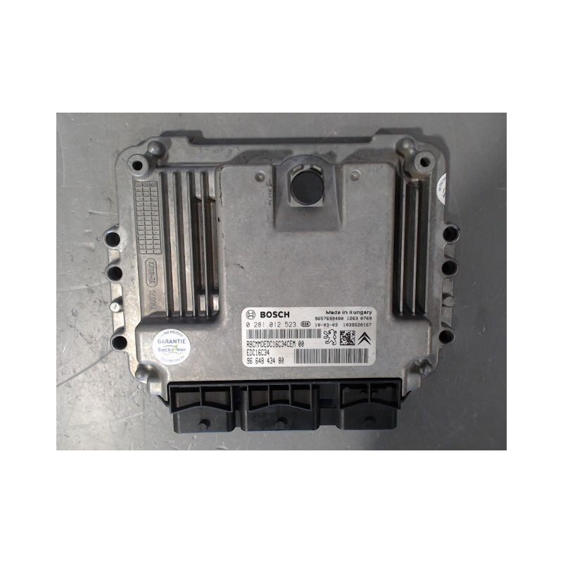 CALCULATEUR MOTEUR PEUGEOT 207