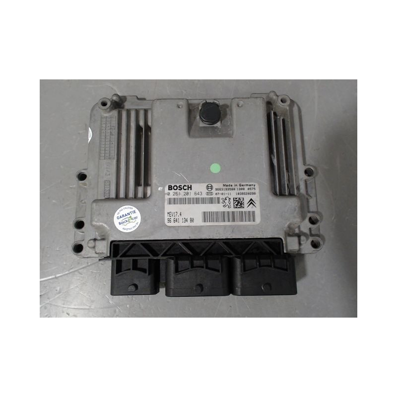 CALCULATEUR MOTEUR PEUGEOT 207
