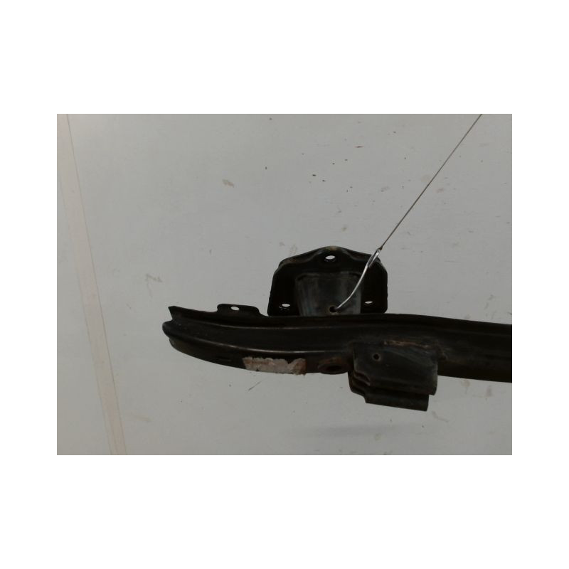 RENFORT PARE-CHOC ARRIERE  B.M.W. SERIE 1