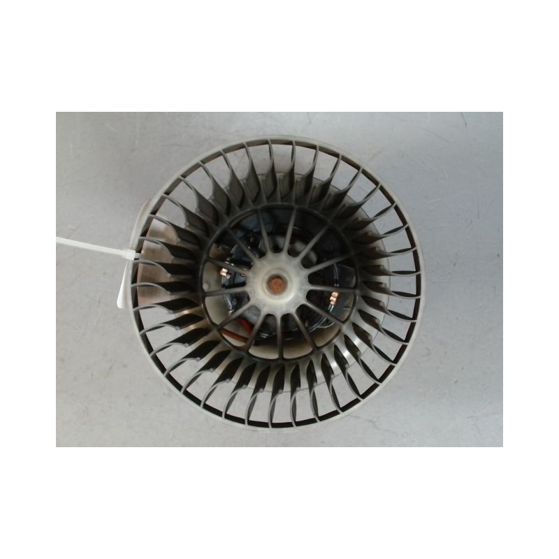 MOTEUR VENTILATEUR CHAUFFAGE B.M.W. X3