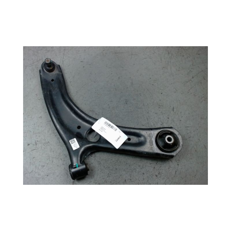 TRIANGLE INFERIEUR AVANT DROIT HYUNDAI I20