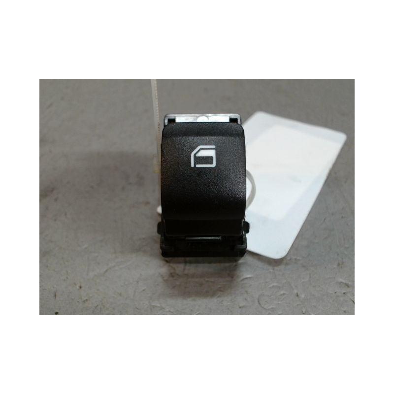 COMMANDE LEVE-GLACE PORTE ARD HYUNDAI I20