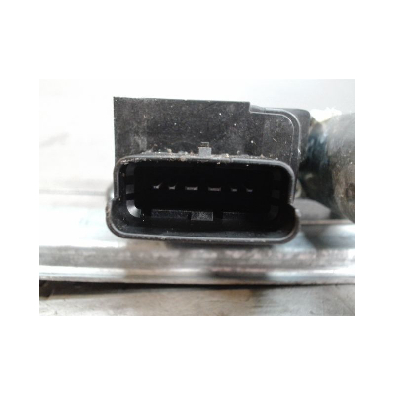 MECANISME+MOTEUR LEVE-GLACE AVANT DROIT PEUGEOT 2008