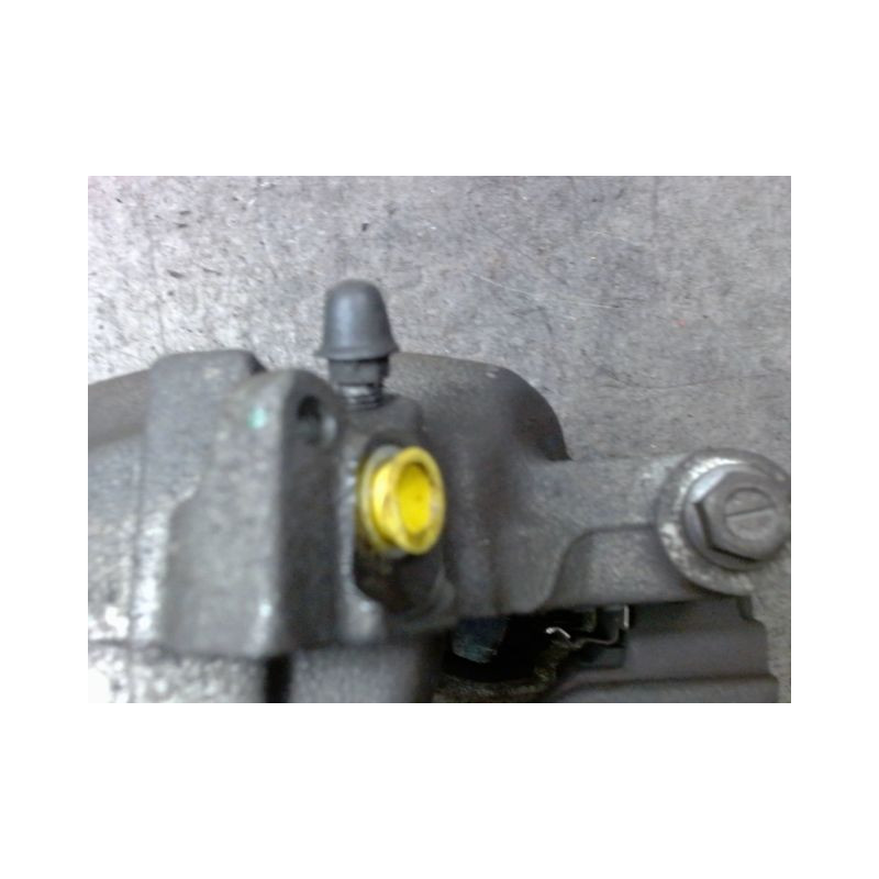 ETRIER DE FREIN AVANT DROIT PEUGEOT 208