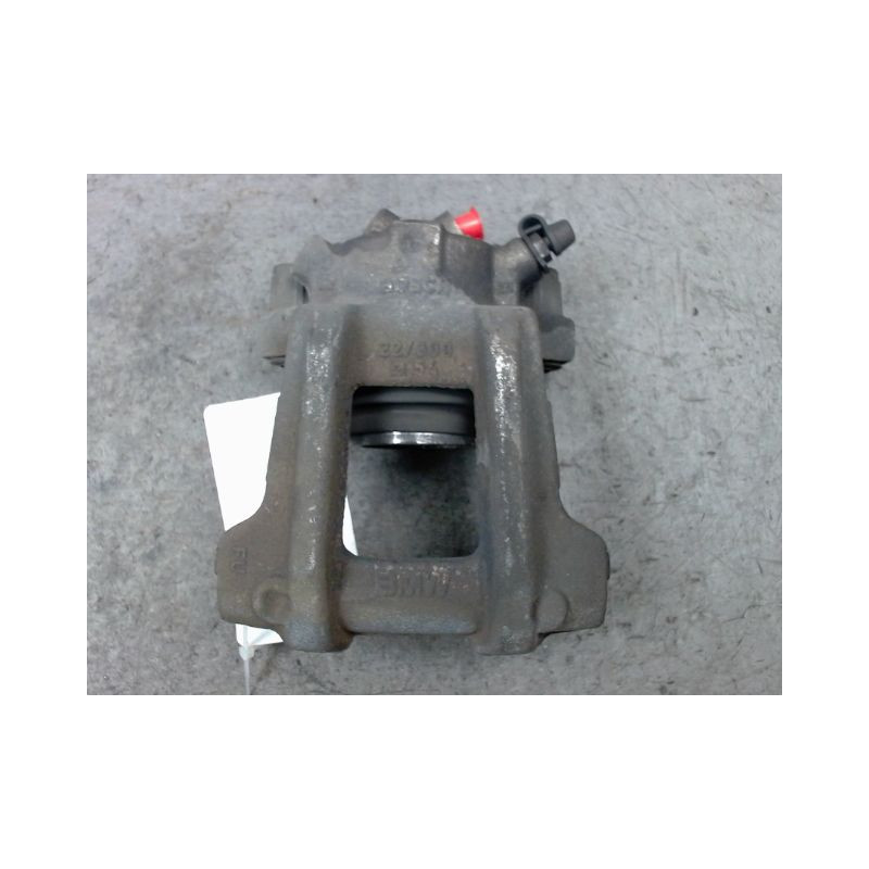 ETRIER DE FREIN AVANT DROIT B.M.W. SERIE 1