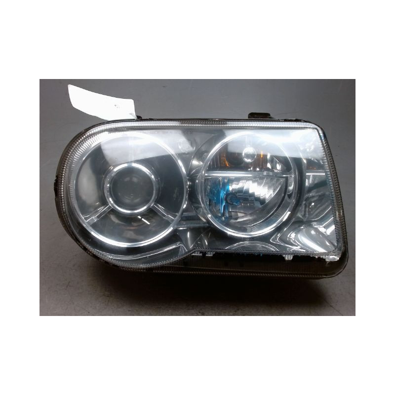 PHARE DROIT CHRYSLER 300 C