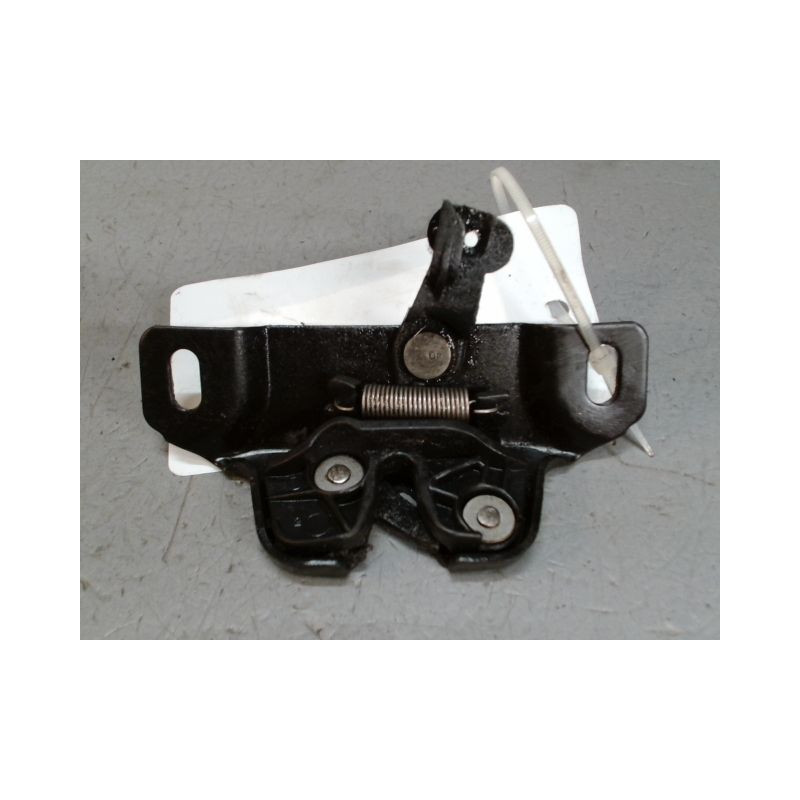 SERRURE COFFRE ARRIERE PEUGEOT 605 94-99