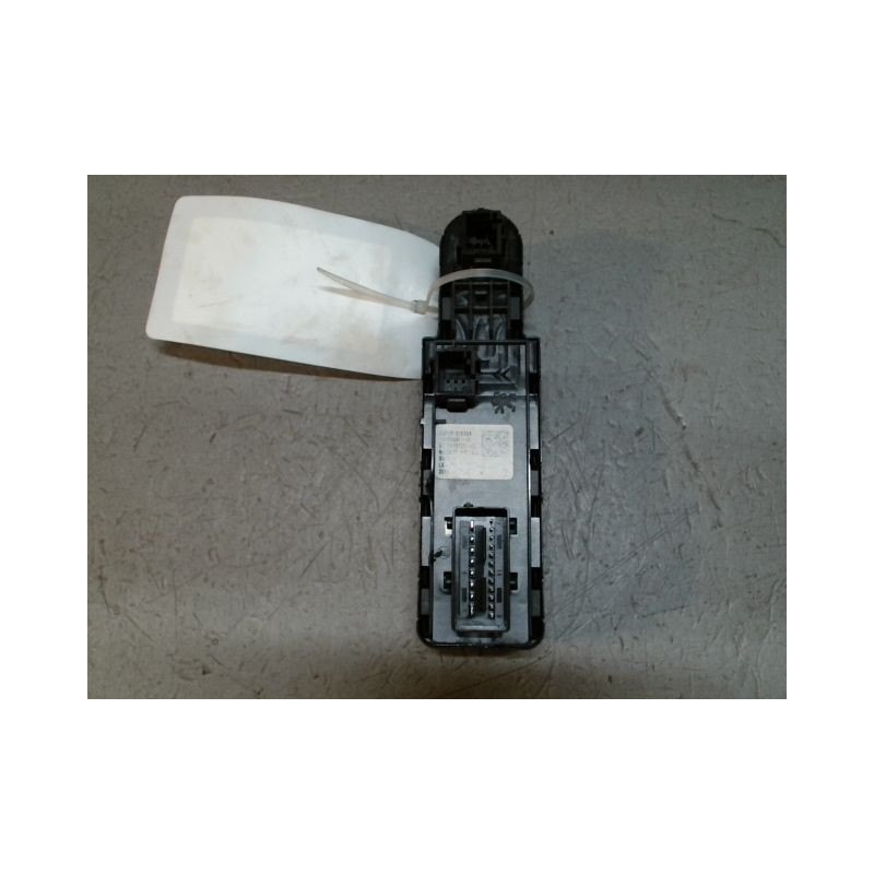 COMMANDE LEVE-GLACE PORTE AVG PEUGEOT 308
