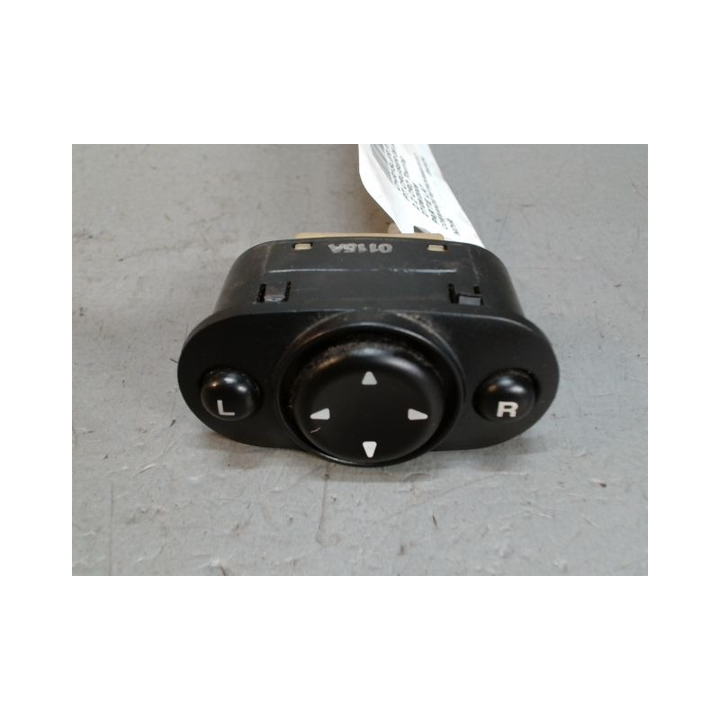 COMMANDE RETROVISSEUR EXTERIEUR ELECTRIQUE CHRYSLER PT CRUISER 00-05