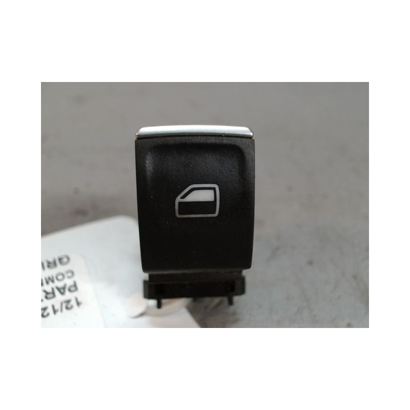 COMMANDE LEVE-GLACE PORTE AVD VOLKSWAGEN PASSAT