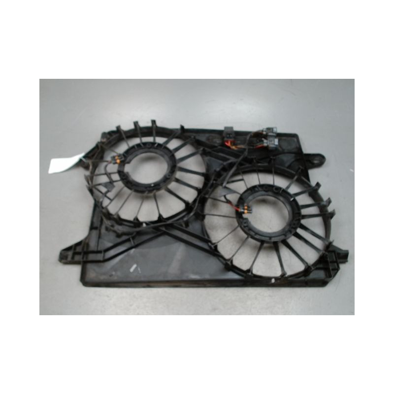 SUPPORT DE VENTILATEUR CHRYSLER 300 C