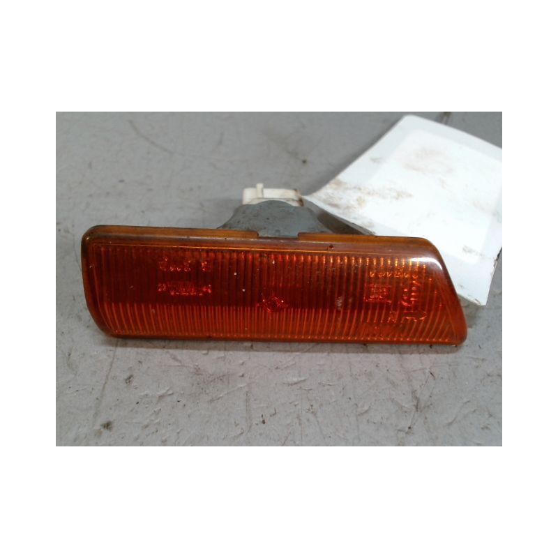 REPETITEUR AILE GAUCHE PEUGEOT 605 94-99