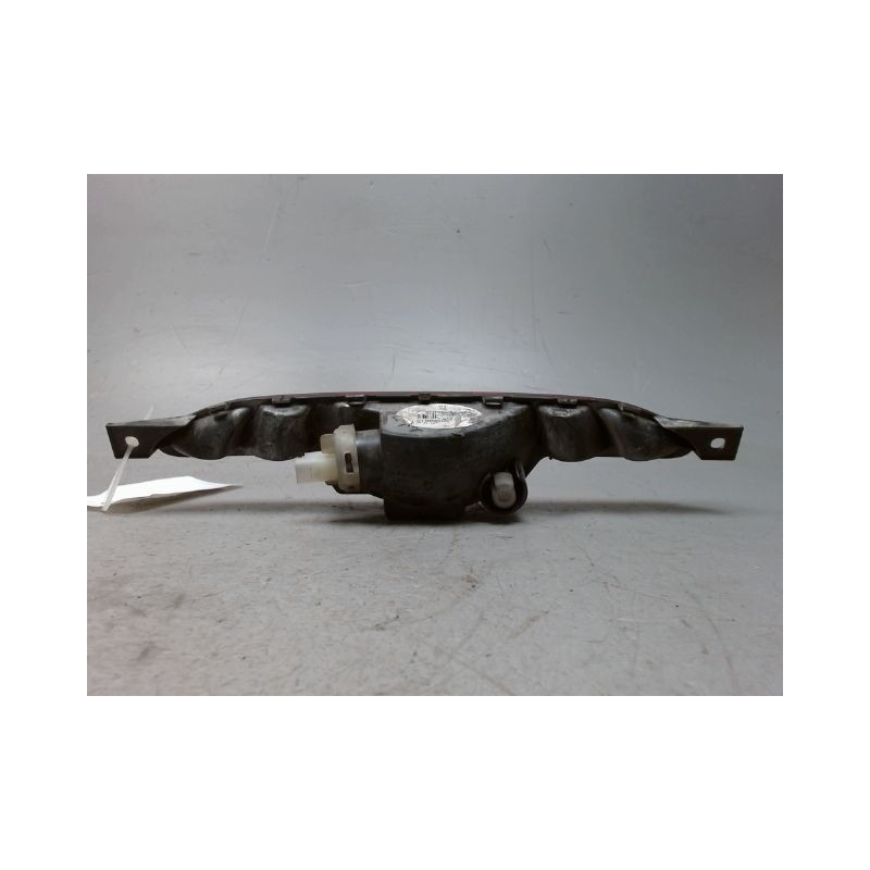 FEU BROUILLARD CENTRAL ARRIERE PEUGEOT 208