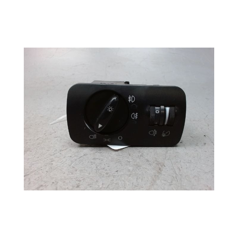 INTERIEUR COMMANDE PHARES SEAT LEON