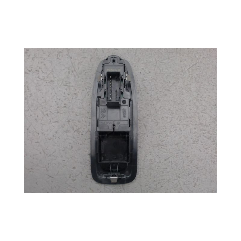 COMMANDE LEVE-GLACE PORTE AVG PEUGEOT 208