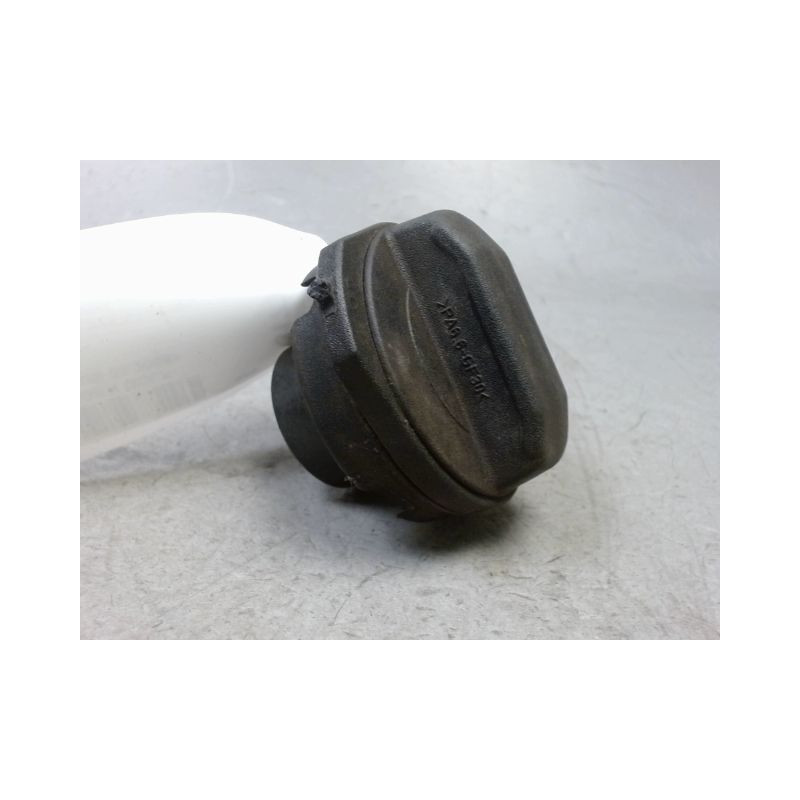 BOUCHON RESERVOIR A CARBURANT VOLKSWAGEN GOLF V PLUS 2005-