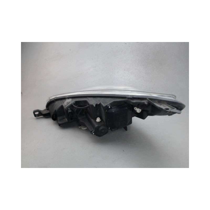 PHARE DROIT PEUGEOT 407