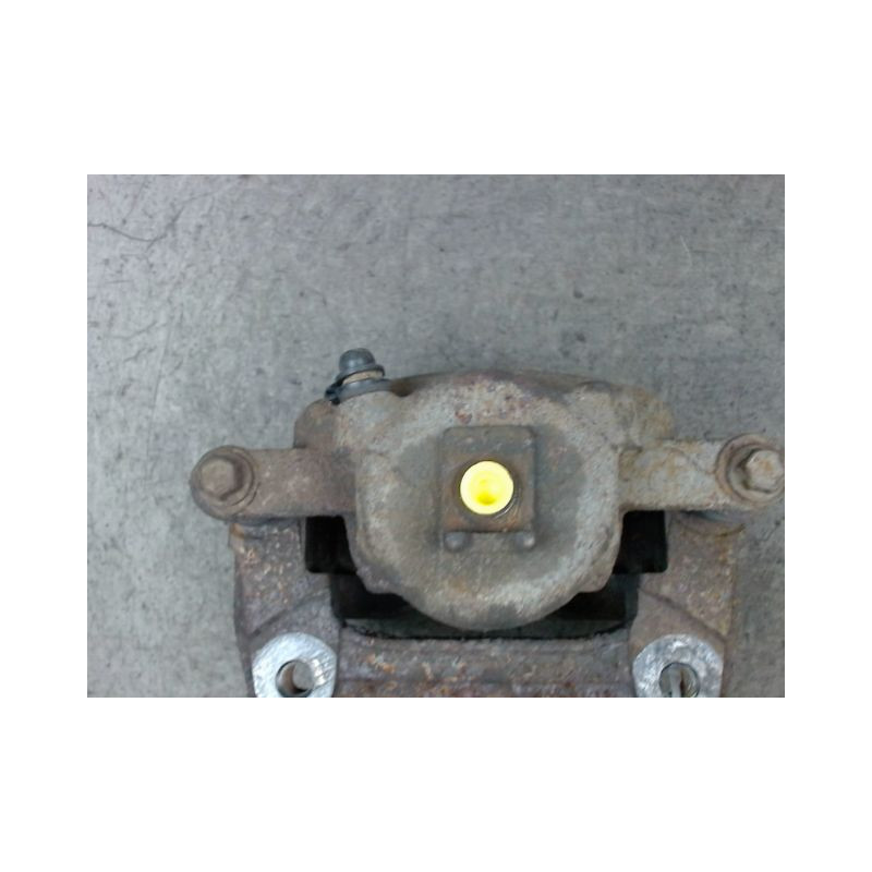 ETRIER DE FREIN AVANT GAUCHE CHRYSLER PT CRUISER 00-05