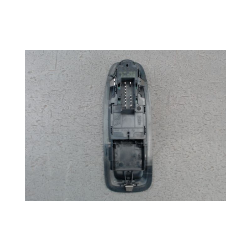COMMANDE LEVE-GLACE PORTE AVG PEUGEOT 2008