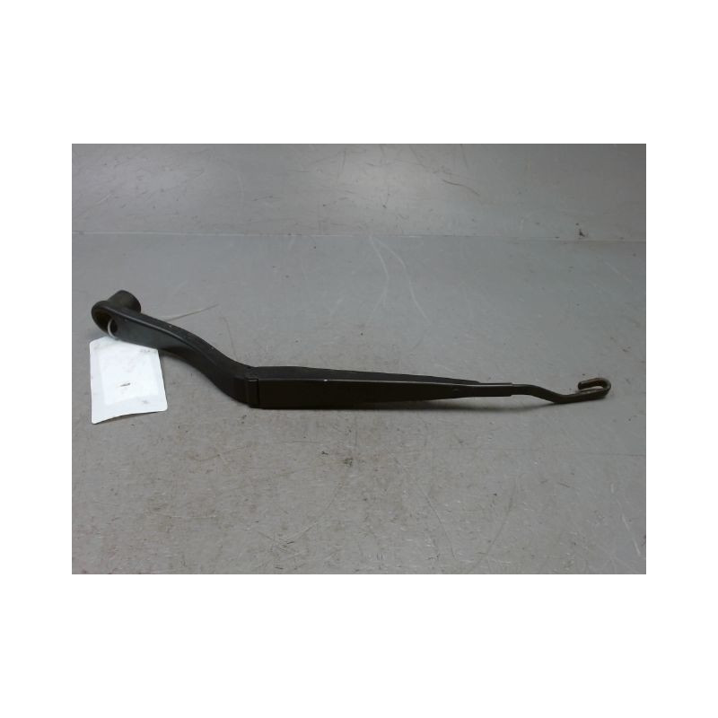 BRAS ESSUIE-GLACE AVANT GAUCHE CHRYSLER PT CRUISER 00-05