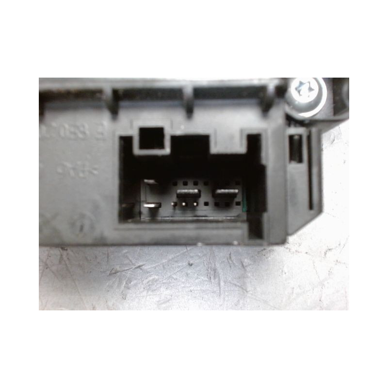 MECANISME+MOTEUR LEVE-GLACE AVANT DROIT VOLKSWAGEN POLO