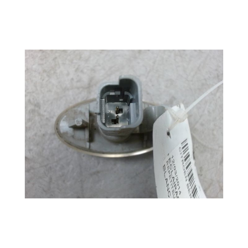 REPETITEUR AILE GAUCHE CITROEN BERLINGO